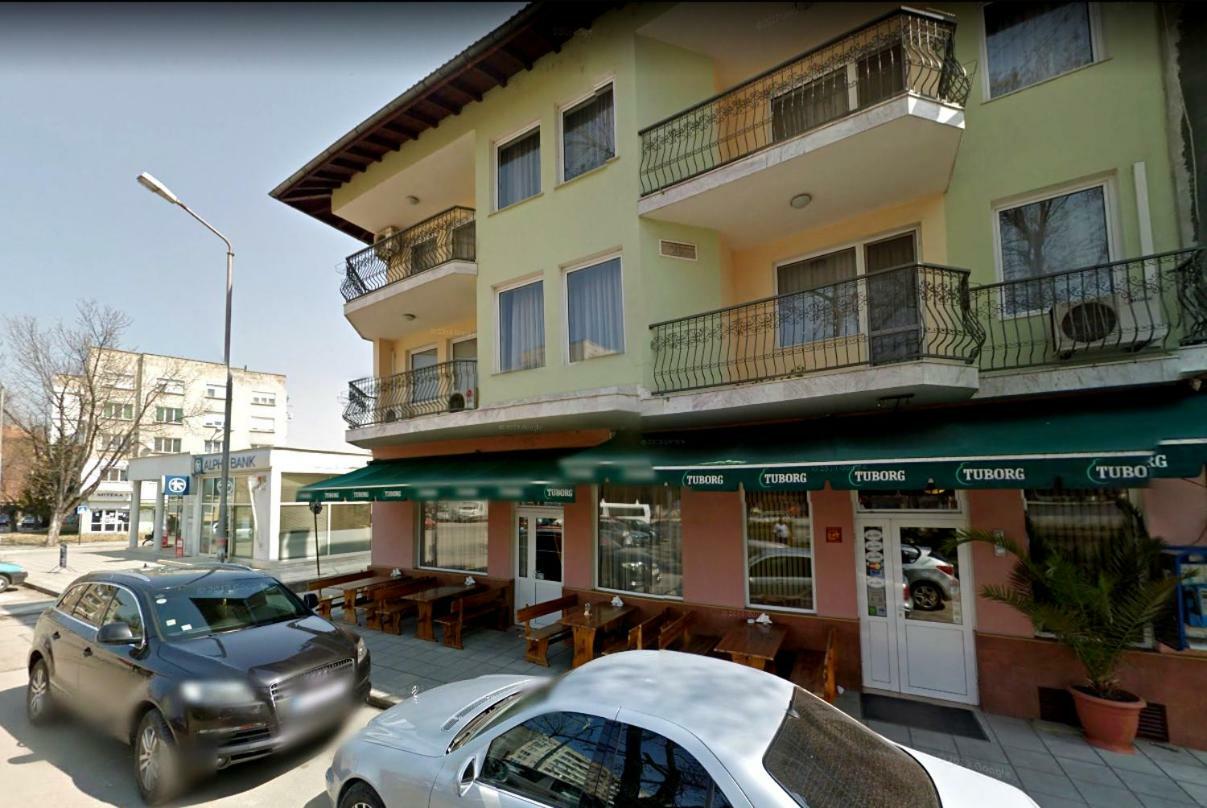Family Hotel Odessa Sevlievo Esterno foto